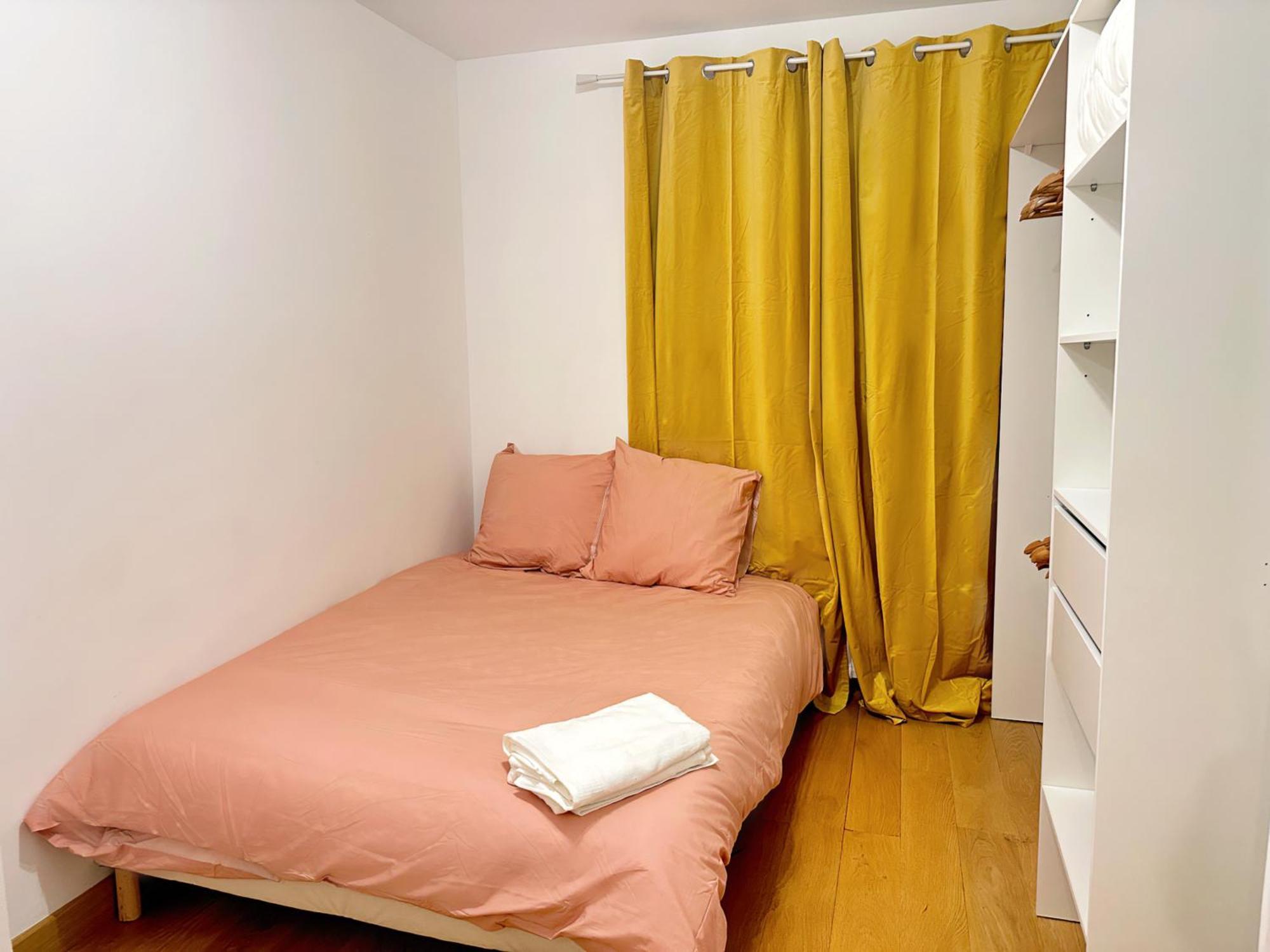 Cozy 3 Bedroom Apartment Dans Republique ปารีส ภายนอก รูปภาพ